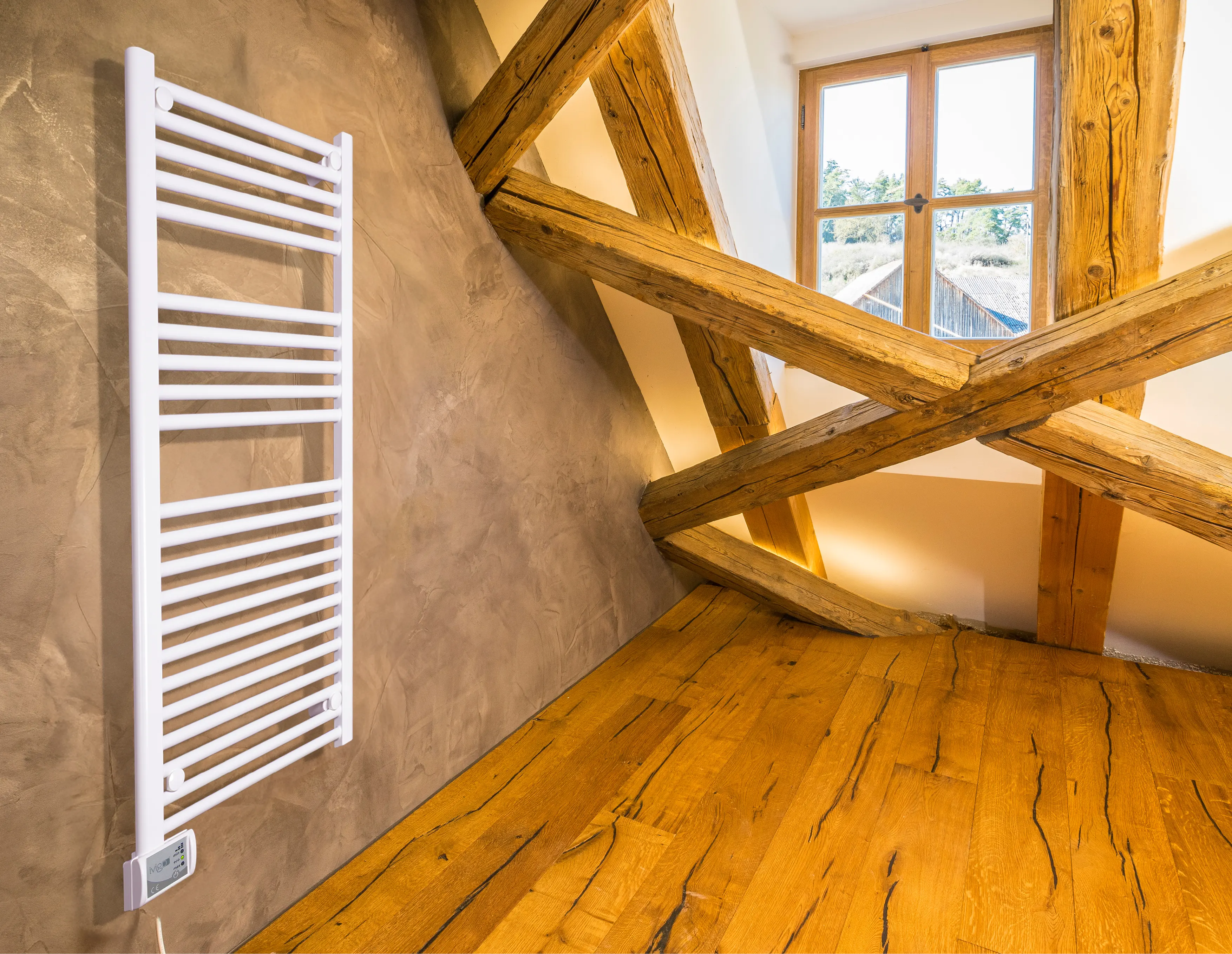 İVİGO DHR 450 Watt D Tipi Dijital Havlu Isıtıcı Beyaz